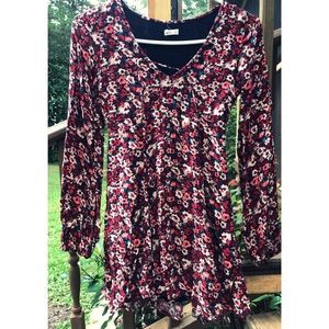 XS Floral Hollister Dress. Can be a small/ m shirt